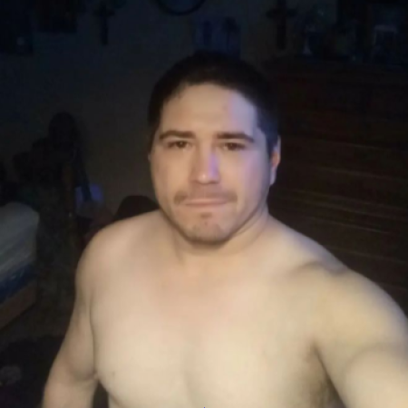 Hi im Javier Chapa from Michigan im 40 and single and just looking to connect with anybody because I'm believe that everyone has a soulmate and I'm just looking for that connection. If you think you like what you read. Get ahold of me im serious!!!